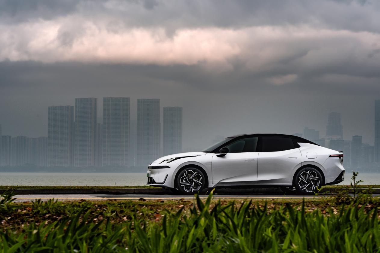 探索领克07EM-P智能奥秘，新OTA是背后的神奇力量