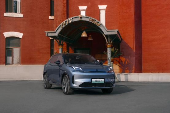 领克08EM-P OTA1.8.0让每一步都舒服