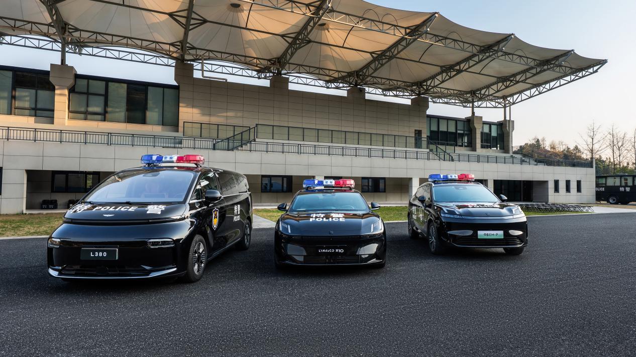 从日常街头到警务一线，领克Z10凭啥都能“吃得开”？