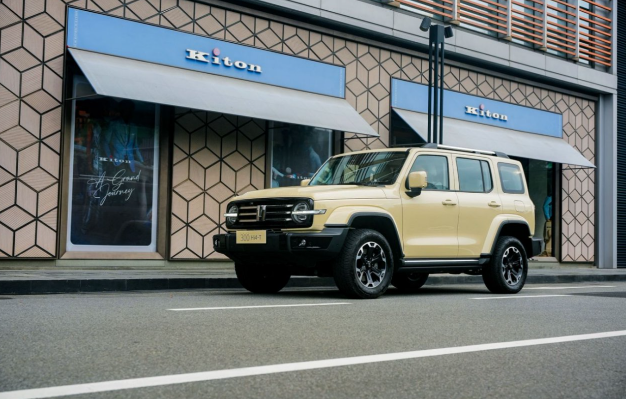 可野可潮非虚名！试驾坦克400：硬核与精致的奇妙融合