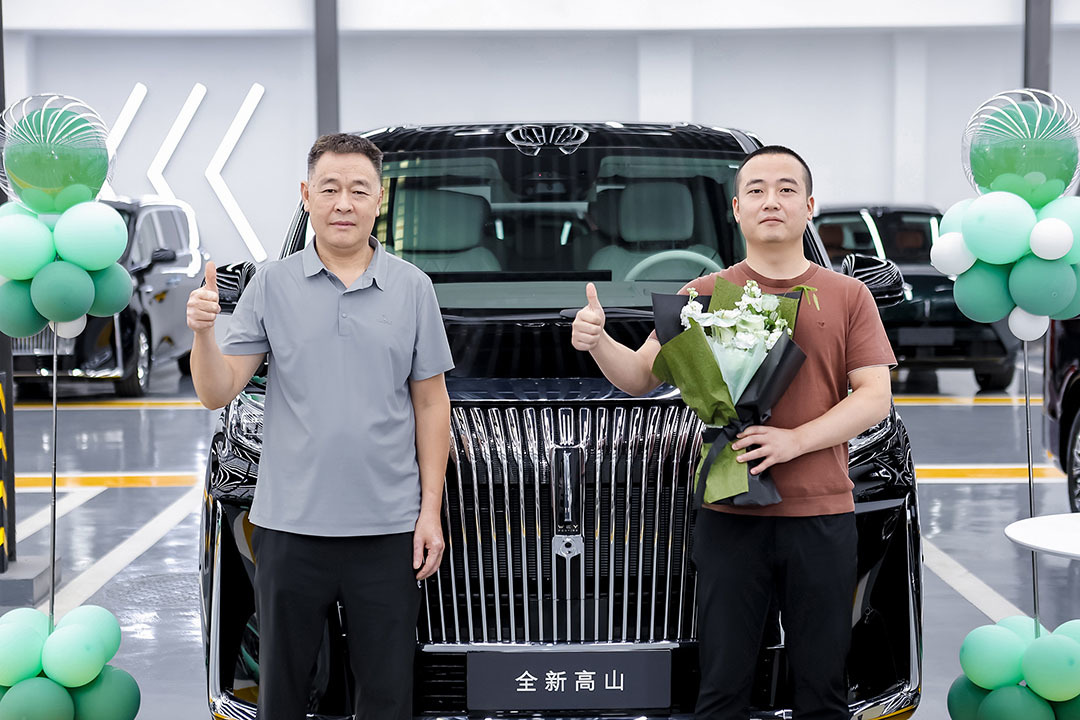全新高山与蓝山携手，魏牌引领家庭新能源生活