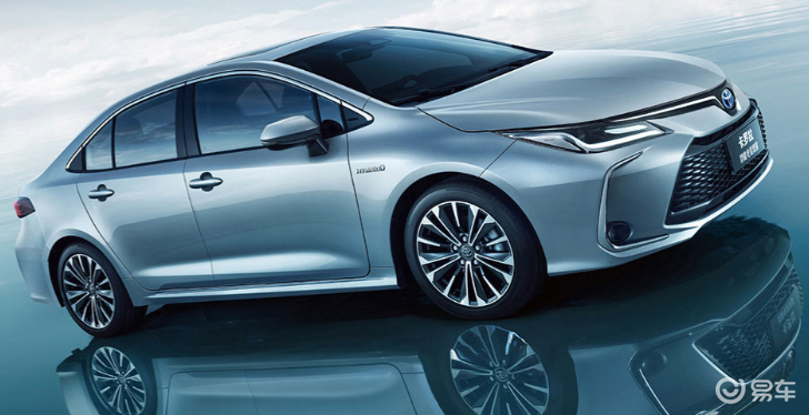 卡罗拉逆袭！新增2.0L动力，告别“马路三大妈”