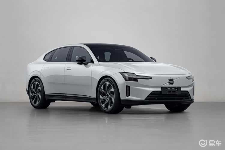 沃尔沃ES90发布，双电机四驱，带大灯清洗功能！